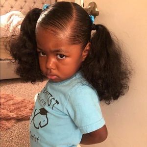 Meet your Posher, Mia